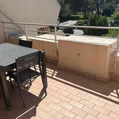 Апартаменты Quiet Near